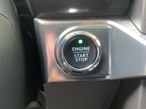Used 2023 Ford F150 Lariat AWD/4WD image 57