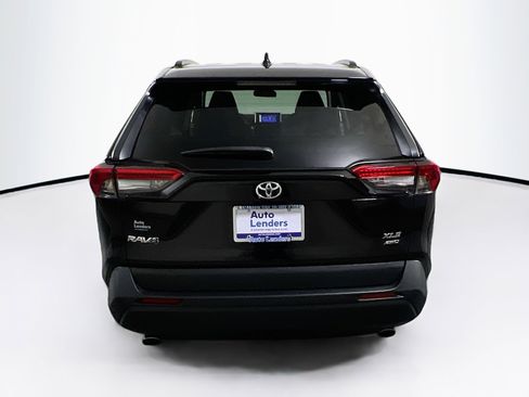 Used 2024 Toyota RAV4 XLE w/ Convenience Package image 6