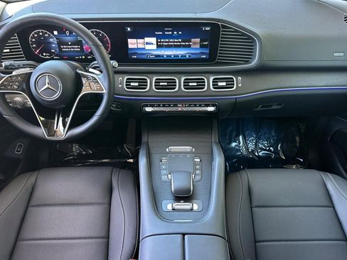 Used 2026 Mercedes-Benz GLS 450 4MATIC image 15