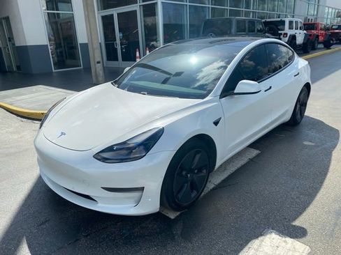 Used 2021 Tesla Model 3 Long Range image 4