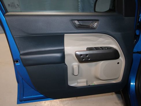 Used 2025 Ford Maverick Lariat w/ 4K Tow Package image 5