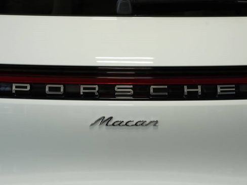 New 2025 Porsche Macan image 37