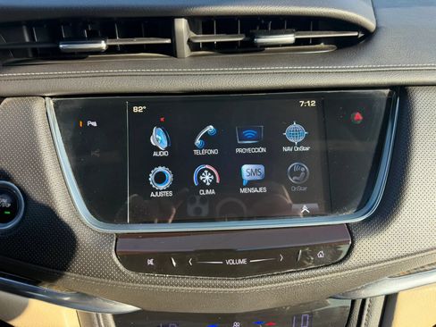 Used 2017 Cadillac XT5 FWD image 46