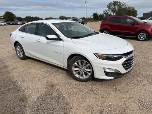 Used 2023 Chevrolet Malibu LT image 16