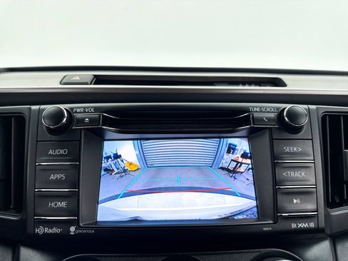 Used 2017 Toyota RAV4 LE FWD image 21