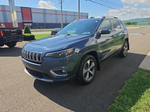 Used 2020 Jeep Cherokee Limited AWD/4WD image 8
