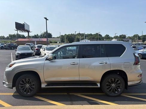Certified 2023 Lexus GX 460 Premium w/ Accessory Package AWD/4WD image 3