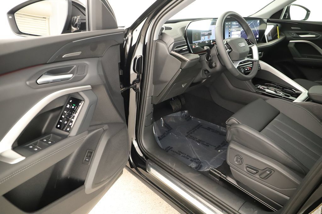 New 2026 Audi Q5 Premium Plus AWD/4WD image 14