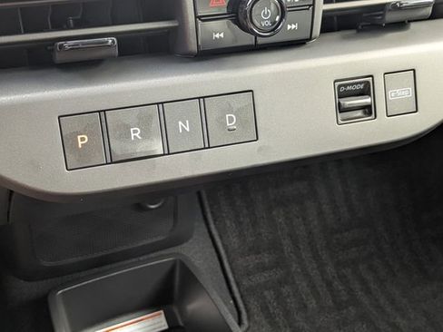 New 2026 Nissan Leaf SV+ w/ Floor Mat Package (SV+) FWD image 18