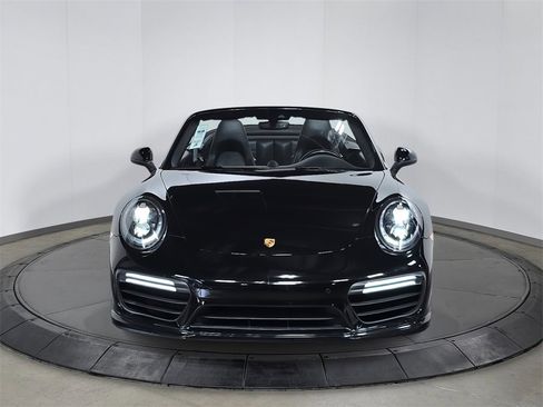 Used 2019 Porsche 911 Turbo image 10