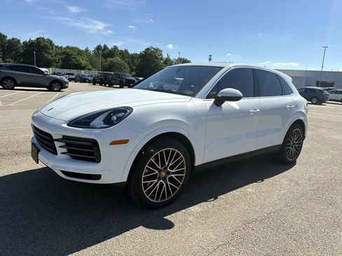 Used 2022 Porsche Cayenne AWD/4WD image 9