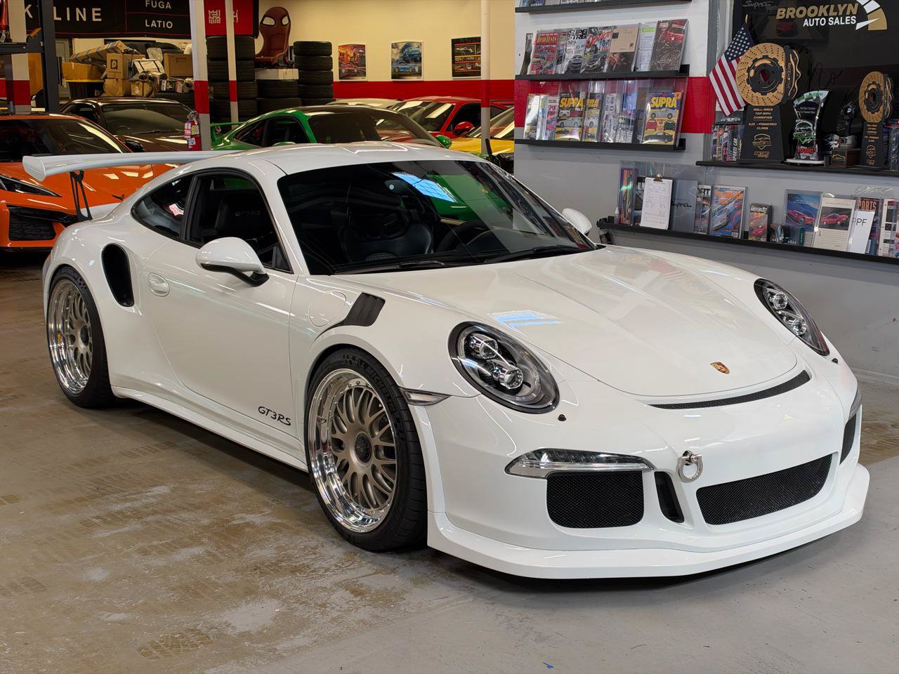 Used 2016 Porsche 911 GT3 RS RWD image 4