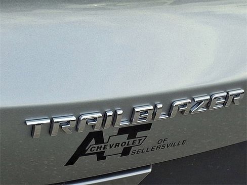 Used 2026 Chevrolet TrailBlazer LT w/ Driver Confidence Package image 27