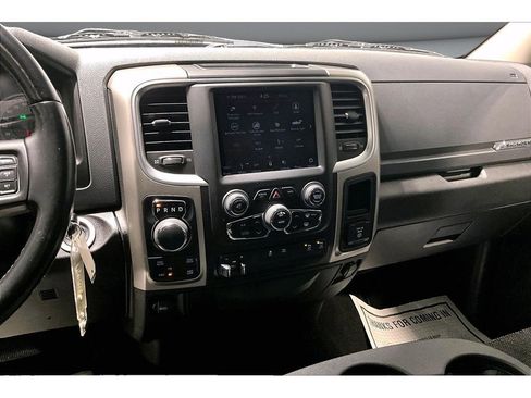 Used 2019 RAM 1500 Big Horn AWD/4WD image 7