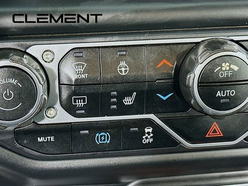 Used 2023 Jeep Wrangler Unlimited Sahara w/ Cold Weather Group image 23