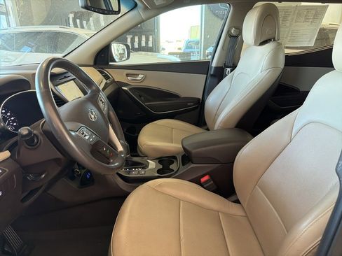 Used 2017 Hyundai Santa Fe Sport w/ 2.4L Tech Package 04 image 10