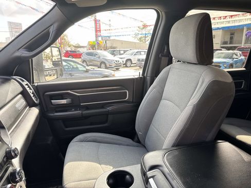 Used 2024 RAM 2500 Big Horn image 15