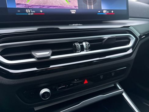 Used 2023 BMW 230i xDrive Coupe w/ Premium Package image 20