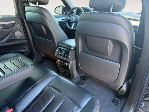 Used 2019 BMW X6 xDrive35i w/ M Sport Package image 27