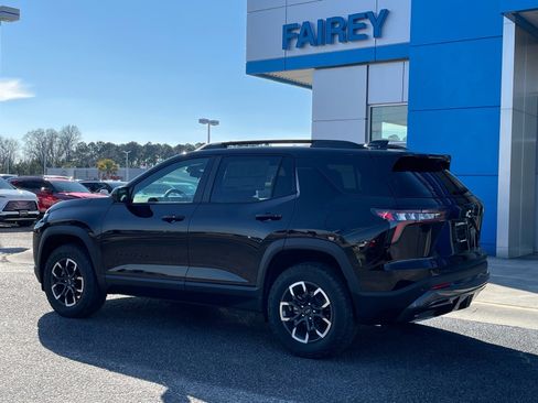 Used 2025 Chevrolet Equinox ACTIV w/ Convenience Package III image 3