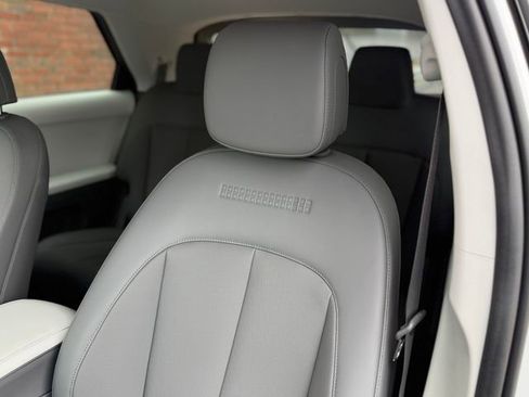 New 2026 Hyundai Ioniq 5 SEL AWD/4WD image 9
