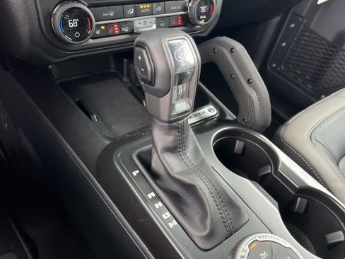 New 2026 Ford Bronco Outer Banks w/ Sasquatch Package image 22