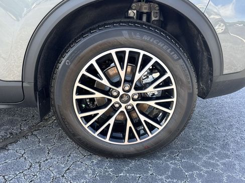 New 2025 Ford Escape PHEV w/ PHEV Premium Package image 21