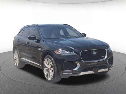 Used 2019 Jaguar F-PACE S AWD/4WD image 3