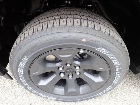 New 2026 RAM 1500 Big Horn AWD/4WD image 12