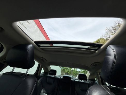 Used 2018 Ford Fusion Titanium image 30