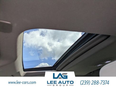 Used 2020 GMC Sierra 1500 SLT w/ SLT Premium Plus Package image 18