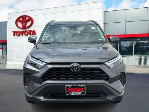 Used 2025 Toyota RAV4 XLE image 7