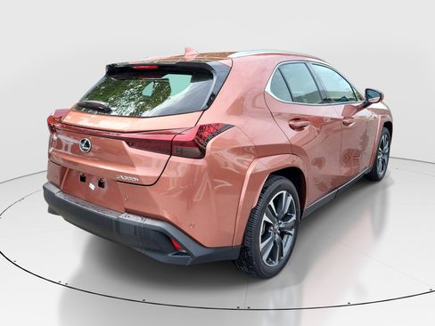 Used 2025 Lexus UX 300h FWD image 6