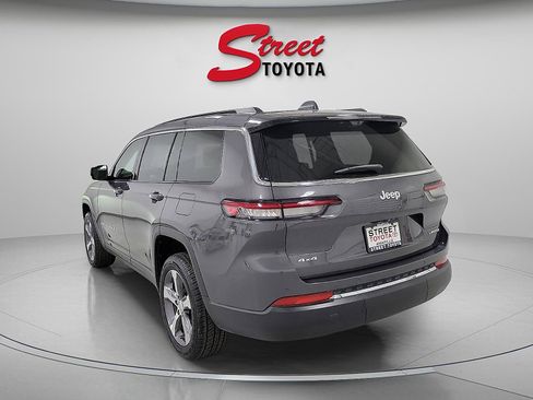 Used 2024 Jeep Grand Cherokee L Limited w/ Luxury Tech Group II image 2