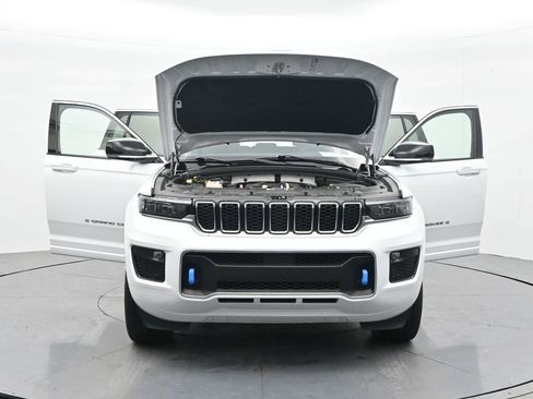 Used 2023 Jeep Grand Cherokee Overland image 43