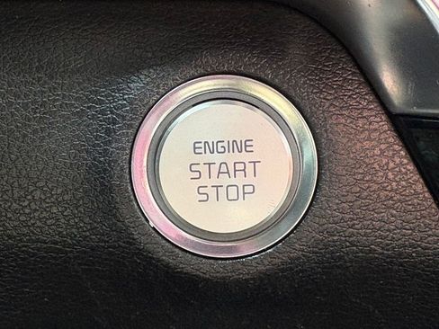 Certified 2022 Kia Telluride EX w/ EX Premium Package image 25