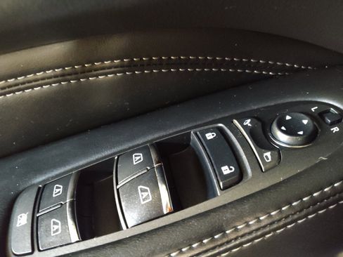 Used 2019 INFINITI QX60 Luxe w/ Essential Package image 27