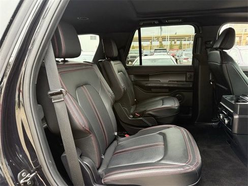 Used 2021 Ford Expedition Limited image 33