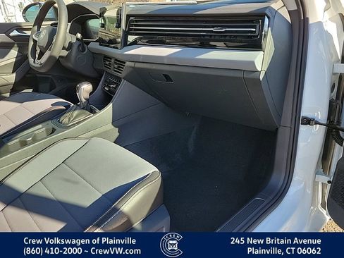 New 2026 Volkswagen Jetta SE image 44