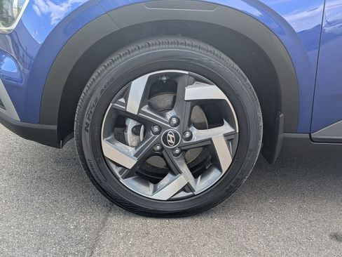 Certified 2023 Hyundai Venue Limited FWD image 10