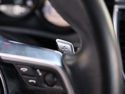 Used 2018 Porsche Macan Sport Edition AWD/4WD image 46