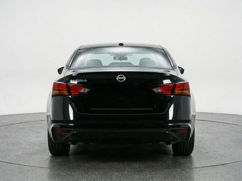Used 2025 Nissan Altima 2.5 SV image 7