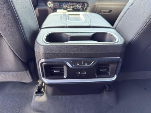 Used 2022 Chevrolet Silverado 1500 LTZ w/ Technology Package AWD/4WD image 32
