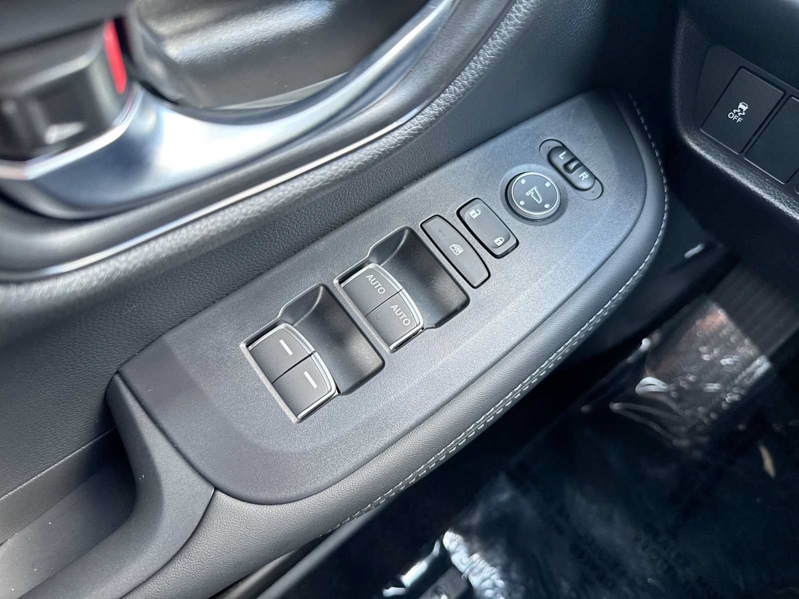 New 2027 Honda HR-V EX-L image 15