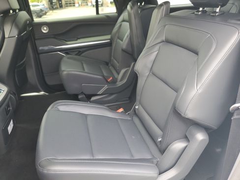 New 2025 Lincoln Navigator L Reserve w/ Jet Appearance Package AWD/4WD image 30