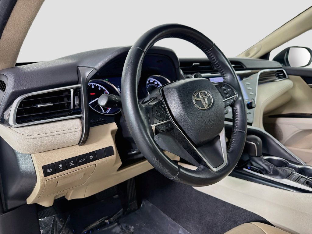 Used 2018 Toyota Camry XLE w/ Driver Assist Package FWD image 9