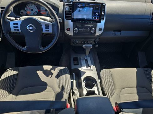Used 2015 Nissan Xterra PRO-4X AWD/4WD image 9