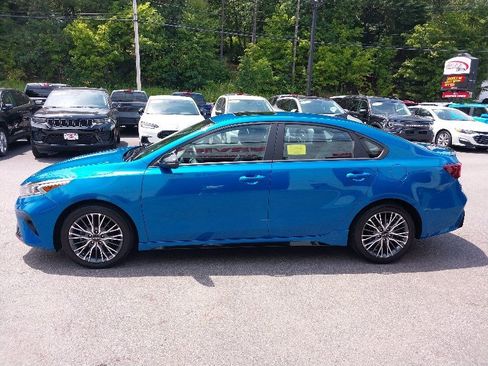 Used 2023 Kia Forte GT-Line w/ GT-Line Premium Package FWD image 5