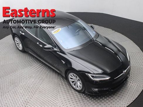 Used 2018 Tesla Model S 75D AWD/4WD image 3