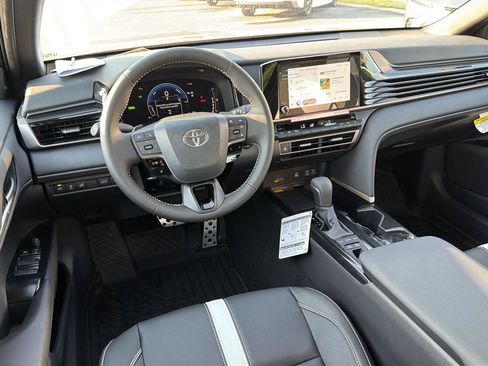 New 2026 Toyota Camry SE FWD image 18